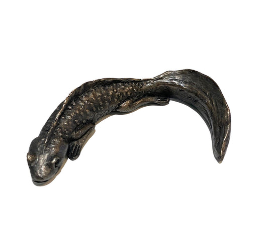 Newt cold cast bronze sculpture by Jonathan Sanders